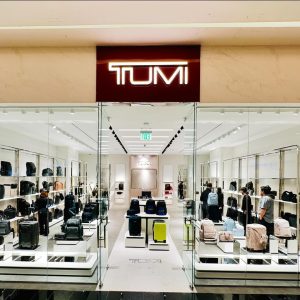 10.Tumi